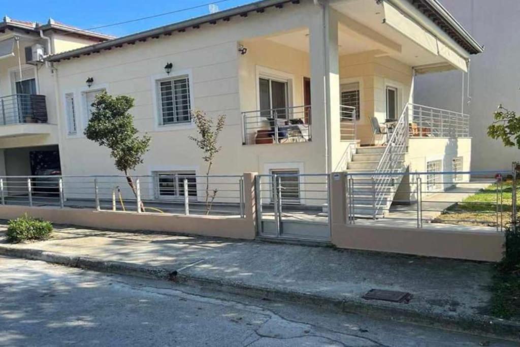 Το Σπίτι Του Μύλου Των Ξωτικών Villa Tríkala Dış mekan fotoğraf